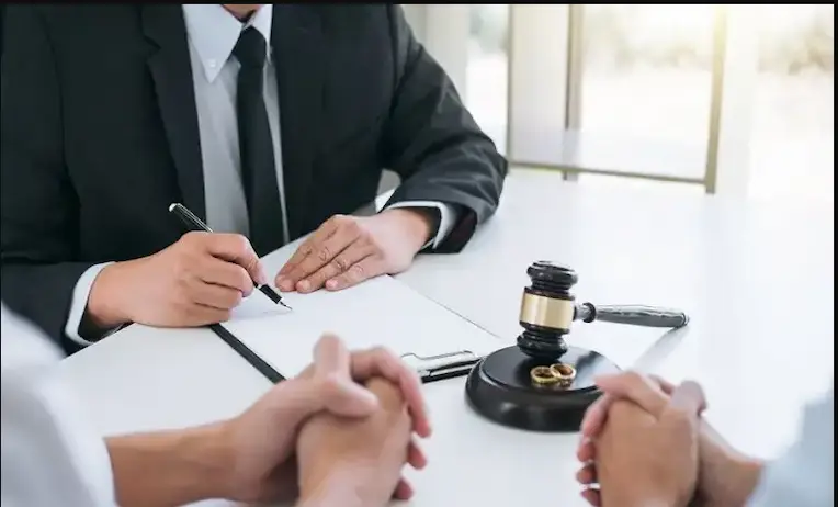ارقام محامين في تبوك معتمدين للاستشارات والقضايا لعام(1445)